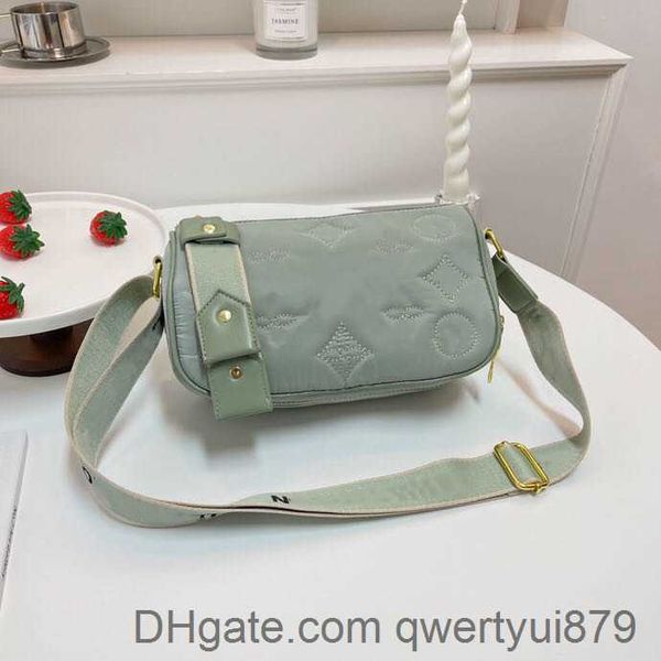 day packs brand day packs fashion envelope bag women's casual large capacity handheld bag versatile temperament chain crossbody small b
day packs brand day packs fashion envelope bag women's casual large capacity handheld bag versatile temperament chain crossbody small b