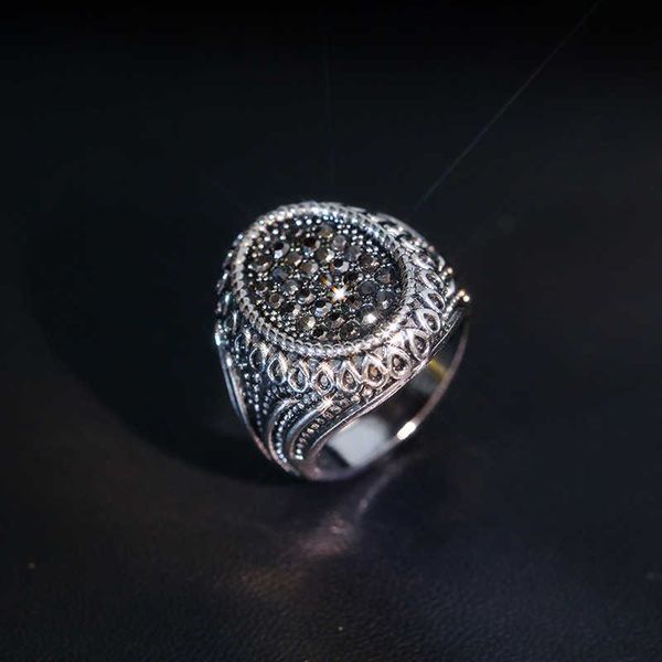 popular european and american alloy diamond inlaid luxury hip-hop men's rings retro jewelry, Golden;silver
popular european and american alloy diamond inlaid luxury hip-hop men's rings retro jewelry, Golden;silver