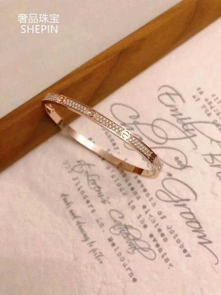 original boutique narrow edition sky star bracelet double row diamond screwdriver fashion versatile women's seiko does not fade ztez r1, Black
original boutique narrow edition sky star bracelet double row diamond screwdriver fashion versatile women's seiko does not fade ztez r1, Black