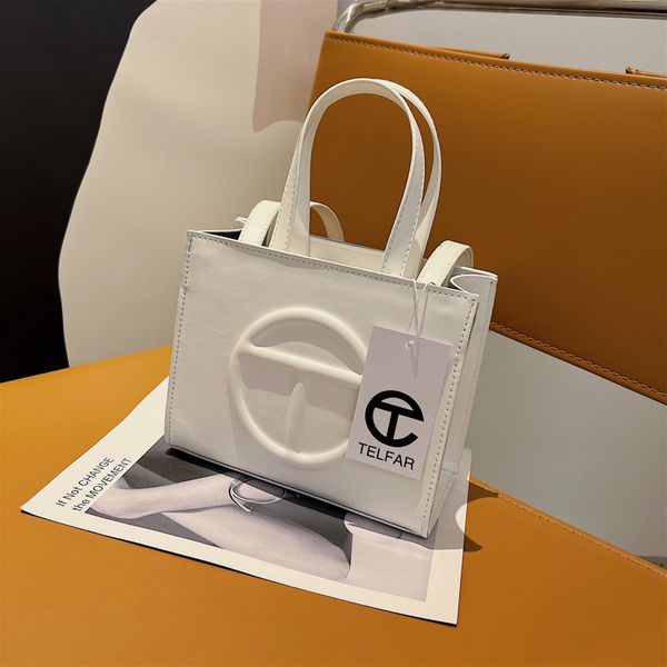 designer shoulder bag womens fashion casual crossbody bag pu material solid color large capacity sewing thread
designer shoulder bag womens fashion casual crossbody bag pu material solid color large capacity sewing thread
