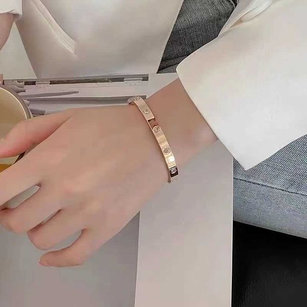 original boutique carti bracelet star colorless same style high sense couple fashion gift for girlfriend o9un, Black
original boutique carti bracelet star colorless same style high sense couple fashion gift for girlfriend o9un, Black