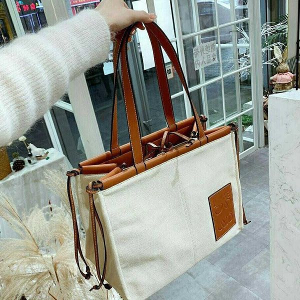 fashion designer bag shoulder handbag canvas tote bag women's luxury shopping handheld beach crossbody phone bag
fashion designer bag shoulder handbag canvas tote bag women's luxury shopping handheld beach crossbody phone bag