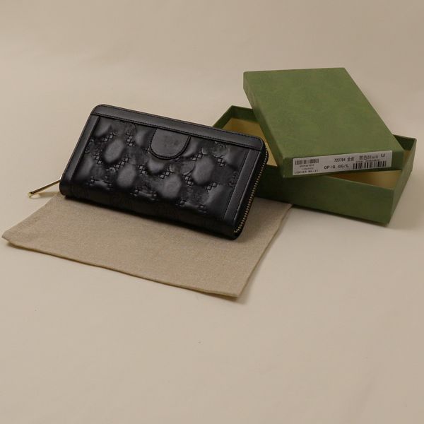 luxury brand women long wallet leather card holder card bags buckle portable snap fold short wallet embroidered thread letter clutch bags st, Red;black
luxury brand women long wallet leather card holder card bags buckle portable snap fold short wallet embroidered thread letter clutch bags st, Red;black