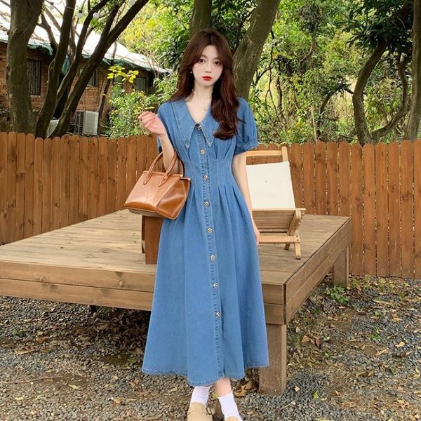 plus size women's vintage denim dress: summer medium length a-line dress. flora print, lapel neck, short sleeve. available in s, , l, Black;gray
plus size women's vintage denim dress: summer medium length a-line dress. flora print, lapel neck, short sleeve. available in s, , l, Black;gray