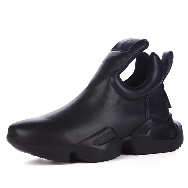 luxury casual men shoes boots tread slick slip on sneaker triple black low platform designer sneakers rubber outdoor mens trainers
luxury casual men shoes boots tread slick slip on sneaker triple black low platform designer sneakers rubber outdoor mens trainers