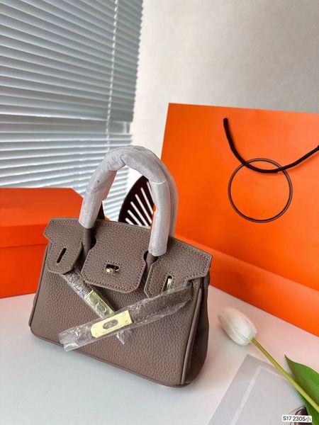 2305 5a fashion handbag women's tote shoulder bag cowhide leather handbag scarf charm shoulder strap birkin bagsize 21
2305 5a fashion handbag women's tote shoulder bag cowhide leather handbag scarf charm shoulder strap birkin bagsize 21