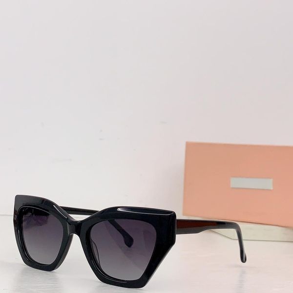 luxury designer sunglasses for men and women designer goggles beach sunglasses retro frame luxury design uv400 with box size 53-21-145mm, White;black
luxury designer sunglasses for men and women designer goggles beach sunglasses retro frame luxury design uv400 with box size 53-21-145mm, White;black