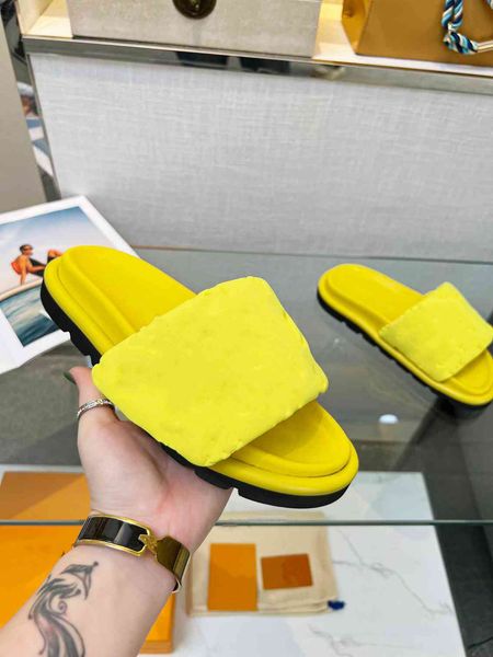 classic slippers slide brand designers luis fashion leisure sandal men women vuttonity slippers summer classic flip flops l072, Black
classic slippers slide brand designers luis fashion leisure sandal men women vuttonity slippers summer classic flip flops l072, Black
