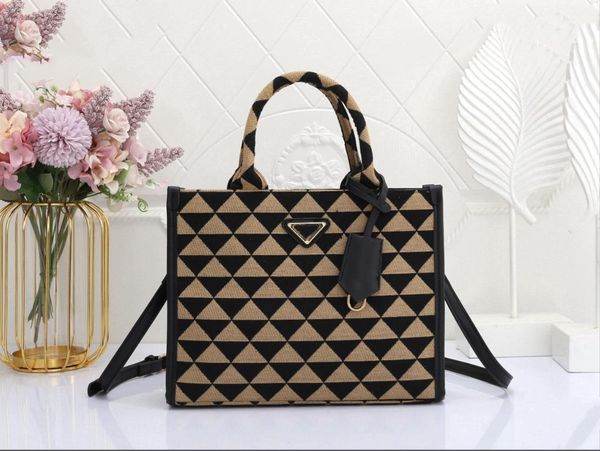 women bags one shoulder handbag shoulder bags fashion shopping satchels leather crossbody messenger bag luxury designer purse envelope walle
women bags one shoulder handbag shoulder bags fashion shopping satchels leather crossbody messenger bag luxury designer purse envelope walle