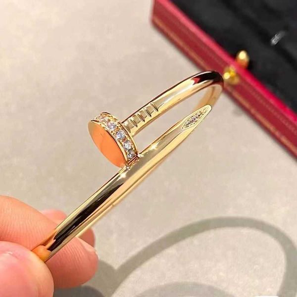 eller c card high edition 18k gold natural diamond nail bracelet female rose necklace ring, Black
eller c card high edition 18k gold natural diamond nail bracelet female rose necklace ring, Black