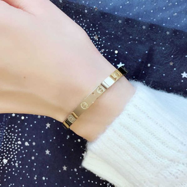 original products c card net red colorless exquisite ins fashion design bracelet light luxury high grade titanium steel women's handwea, Black
original products c card net red colorless exquisite ins fashion design bracelet light luxury high grade titanium steel women's handwea, Black