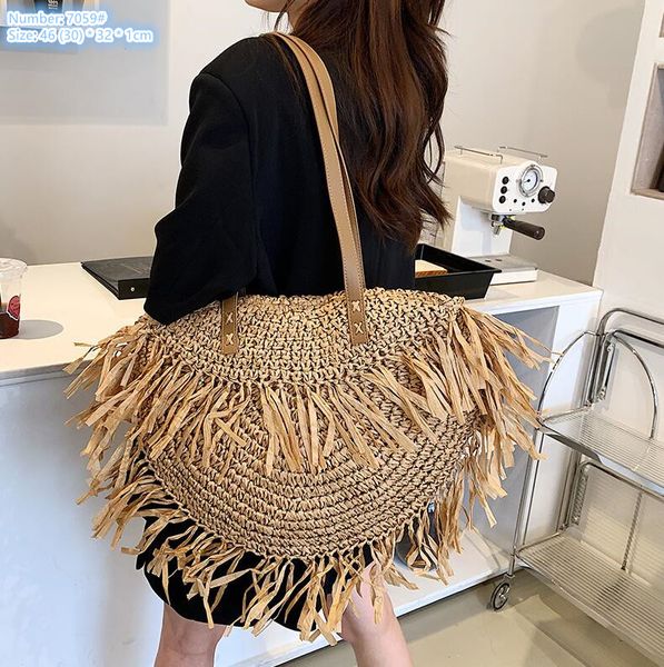 Factory wholesale ladies shoulder bags 2 colors summer cool hollow woven bag outdoor holiday straw casual beach handbag large tassel fashion backpack
Factory wholesale ladies shoulder bags 2 colors summer cool hollow woven bag outdoor holiday straw casual beach handbag large tassel fashion backpack