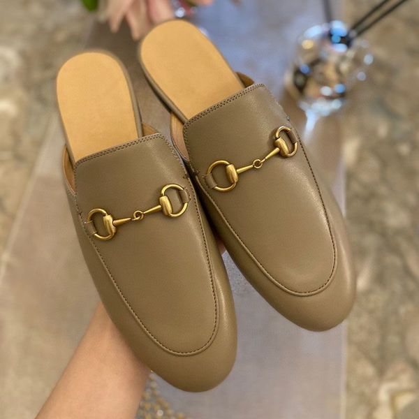 women sandals flat heels leather slippers luxury cat head embroidery metal buckle black white real leathers round toe casual shoes with dust
women sandals flat heels leather slippers luxury cat head embroidery metal buckle black white real leathers round toe casual shoes with dust