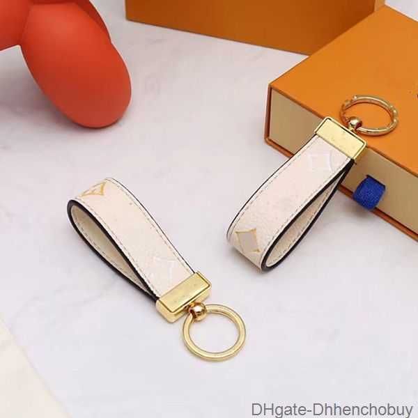 keychain luxury men's fashion brand designer zinc alloy letter keyring womens buckle lovers classic exquisite gold black car metal smal, Silver
keychain luxury men's fashion brand designer zinc alloy letter keyring womens buckle lovers classic exquisite gold black car metal smal, Silver