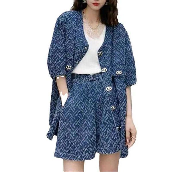 internet celebrity summer new clothing temperament design sense denim set slightly chubby mm hide meat show thin two-piece1, White
internet celebrity summer new clothing temperament design sense denim set slightly chubby mm hide meat show thin two-piece1, White