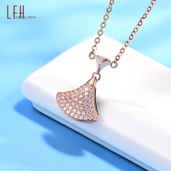 designer fan shaped jewelry moissanite 18k real gold pure gold diamond necklace fine jewelry 18k real gold, Silver
designer fan shaped jewelry moissanite 18k real gold pure gold diamond necklace fine jewelry 18k real gold, Silver
