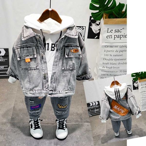 spring and autumn boy cowboy jacket jeans + hood t-shirt three-piece set kids clothes, White
spring and autumn boy cowboy jacket jeans + hood t-shirt three-piece set kids clothes, White