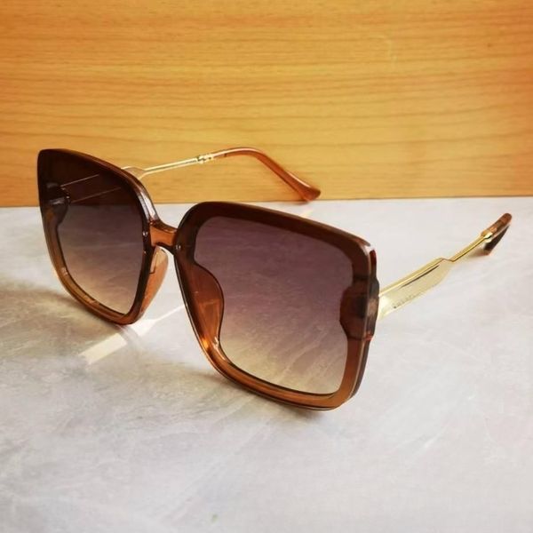 woman heatwave sunglasses 15 color optional brand glasses glasses fashion tidal current outdoor timeless classic style eyewear retro polariz, White;black
woman heatwave sunglasses 15 color optional brand glasses glasses fashion tidal current outdoor timeless classic style eyewear retro polariz, White;black