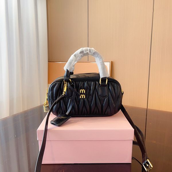 designer bag shoulder bag mini tote bag crossbody shopping bag designer handbags lady luxury famous brands shoulder bag for women gift shopp
designer bag shoulder bag mini tote bag crossbody shopping bag designer handbags lady luxury famous brands shoulder bag for women gift shopp