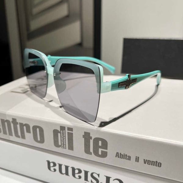 designer sunglasses for women mens letter sun glasses eyewear beach outdoor shades pc frame goggles sport driving luxury with original box04, White;black
designer sunglasses for women mens letter sun glasses eyewear beach outdoor shades pc frame goggles sport driving luxury with original box04, White;black