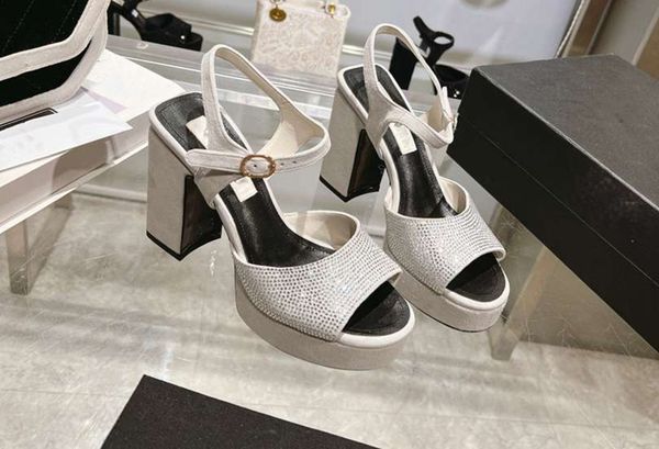 classic sandals ccity luxury designer leather ladies sandals channel summer slide fashion casual women slippers xn142, Black
classic sandals ccity luxury designer leather ladies sandals channel summer slide fashion casual women slippers xn142, Black