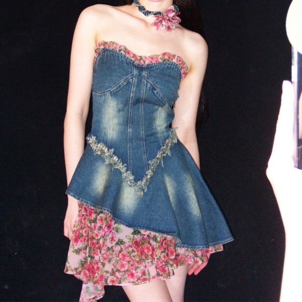 basic & casual dresses: old rose shredded stitching denim dress, slash neck, mid-calf a-line, sleeveless, spring summer 2023, Black;gray
basic & casual dresses: old rose shredded stitching denim dress, slash neck, mid-calf a-line, sleeveless, spring summer 2023, Black;gray