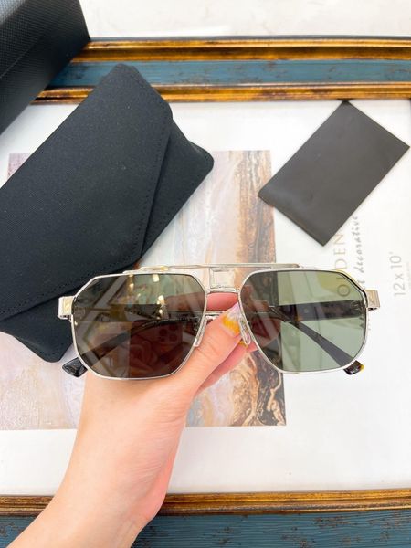 classic polarized sunglasses ladies designer 2023 luxury brand alloy metal polaroid hd tempered glass lenses retro sunglasses uv400, White;black
classic polarized sunglasses ladies designer 2023 luxury brand alloy metal polaroid hd tempered glass lenses retro sunglasses uv400, White;black