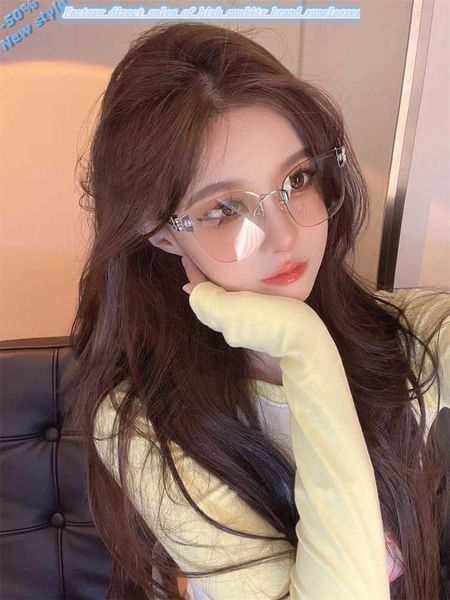 luxury brands design designer brand sunglasses uv400 2023 new bb sunglass women's large frame ultra-light box can shades fashion, White;black
luxury brands design designer brand sunglasses uv400 2023 new bb sunglass women's large frame ultra-light box can shades fashion, White;black