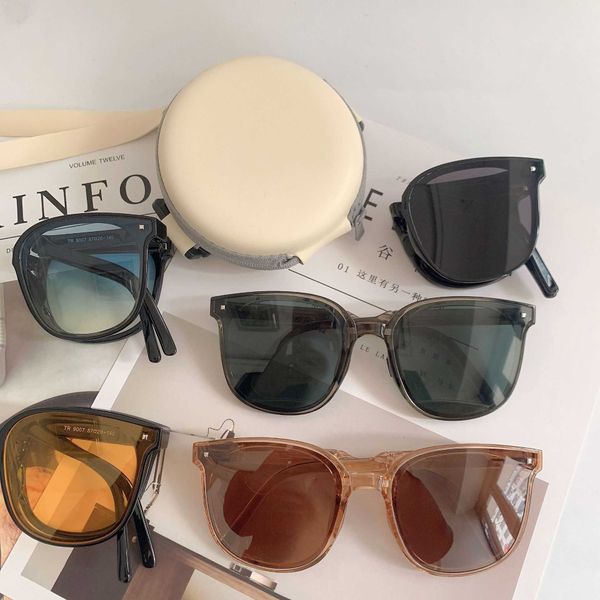 tiktok focus tr polarization foldable sunscreen net red same new sunglasses fashion glasses, White;black
tiktok focus tr polarization foldable sunscreen net red same new sunglasses fashion glasses, White;black