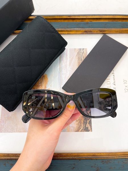 stylish luxury sunglasses classic eyewear designer women's men's goggles premium polaroid lens women's glasses frame vintage, White;black
stylish luxury sunglasses classic eyewear designer women's men's goggles premium polaroid lens women's glasses frame vintage, White;black