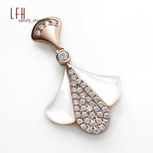new shiny 18k gold real jewelry round cubic zircon fan shape pendant necklace for fashion women, Silver
new shiny 18k gold real jewelry round cubic zircon fan shape pendant necklace for fashion women, Silver
