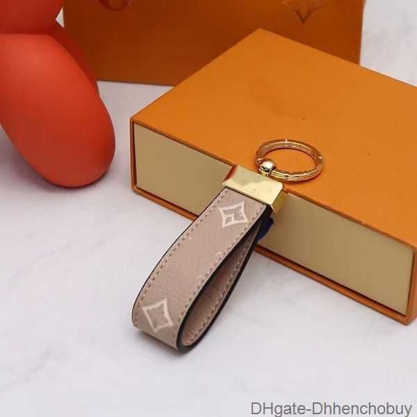 keychain luxury men's fashion brand designer zinc alloy letter keyring womens buckle lovers classic exquisite gold black car metal smal, Silver
keychain luxury men's fashion brand designer zinc alloy letter keyring womens buckle lovers classic exquisite gold black car metal smal, Silver