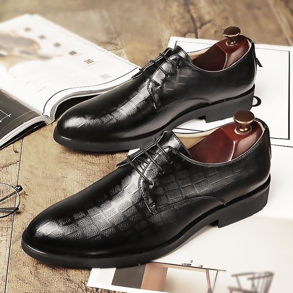 leather shoes, men's block, british casual trend, business attire, elevated height, youth suit, wedding shoes, fashionable men's s, Red;white
leather shoes, men's block, british casual trend, business attire, elevated height, youth suit, wedding shoes, fashionable men's s, Red;white