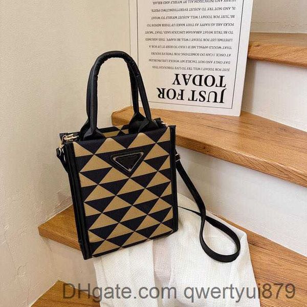 luxury brand messenger bags triangle piano score portable bag for women's single shoulder crossbody bag fashionable and trendy bag for
luxury brand messenger bags triangle piano score portable bag for women's single shoulder crossbody bag fashionable and trendy bag for