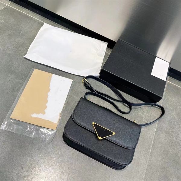 luxury designer shoulder bags fashion inverted triangle letter crossbody bag wallet vintage ladies solid color pu leather handbag design sho
luxury designer shoulder bags fashion inverted triangle letter crossbody bag wallet vintage ladies solid color pu leather handbag design sho