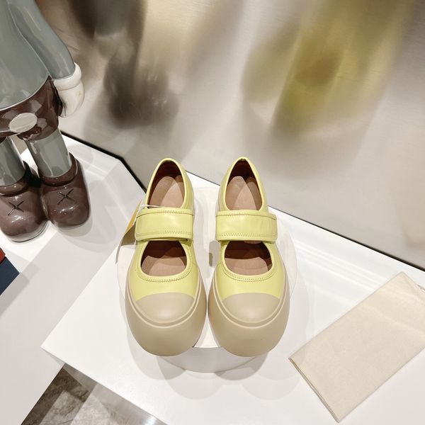 casual shoes 2023 the latest explosive british style sandals mary jane big head doll shoes for women size 35-40, Black
casual shoes 2023 the latest explosive british style sandals mary jane big head doll shoes for women size 35-40, Black