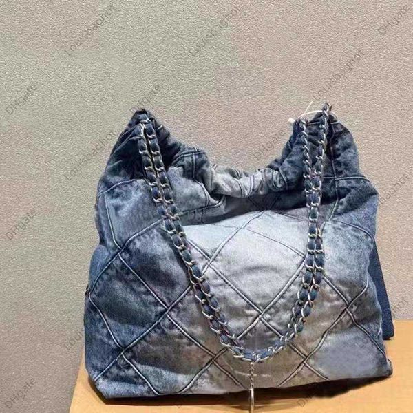 product network red same fashion versatile denim contrast chain design handheld shoulder bag for women
product network red same fashion versatile denim contrast chain design handheld shoulder bag for women