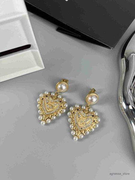 stud vintage dangle earrings designer gold initial alphabet letter white pearls heart charm earrings for women jewelry gift anniversary r230, Golden;silver
stud vintage dangle earrings designer gold initial alphabet letter white pearls heart charm earrings for women jewelry gift anniversary r230, Golden;silver