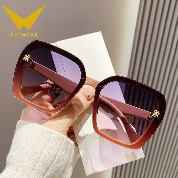 2023 new style fashion polarization mirror for women orange sunglasses 2302 straight, White;black
2023 new style fashion polarization mirror for women orange sunglasses 2302 straight, White;black
