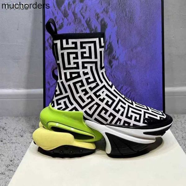 autumn and winter new show space boots sleeve men's thick sole martin round head breathable short socks boots high sports, Black
autumn and winter new show space boots sleeve men's thick sole martin round head breathable short socks boots high sports, Black