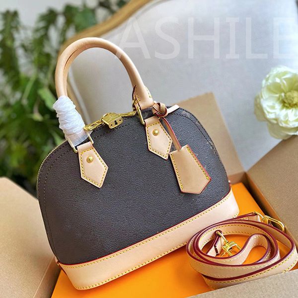 luxury designer fashion womens totes handbody shoulder bags exquisite temperament shell women bags
luxury designer fashion womens totes handbody shoulder bags exquisite temperament shell women bags
