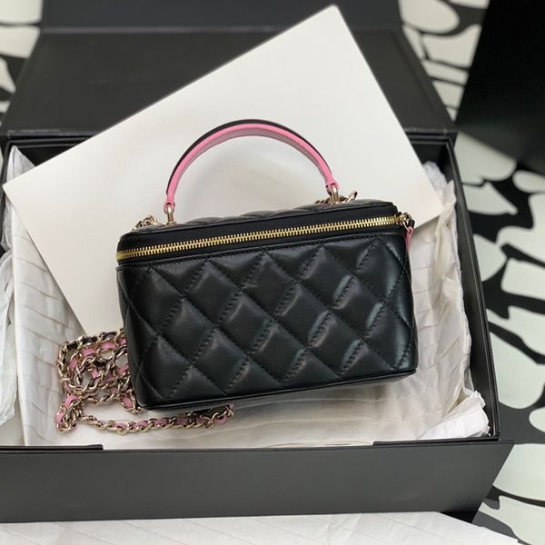 designer 22 makeup bag lambskin small vanity with chain 17cm luxury crossbody bag high imitation handbag with box zc070
designer 22 makeup bag lambskin small vanity with chain 17cm luxury crossbody bag high imitation handbag with box zc070