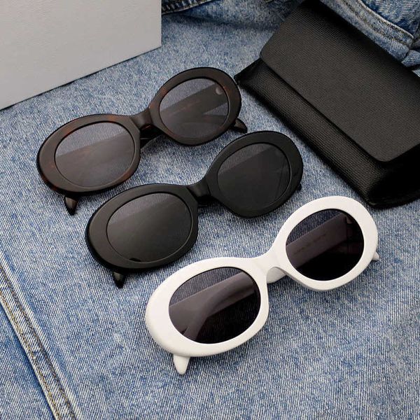 new online red same style street p sunglasses personality oval glasses 9045, White;black
new online red same style street p sunglasses personality oval glasses 9045, White;black