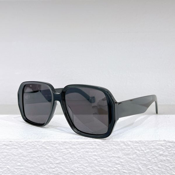 sunglasses for men and women designers 50041 style anti-ultraviolet retro eyewear full frame glasses random box, White;black
sunglasses for men and women designers 50041 style anti-ultraviolet retro eyewear full frame glasses random box, White;black