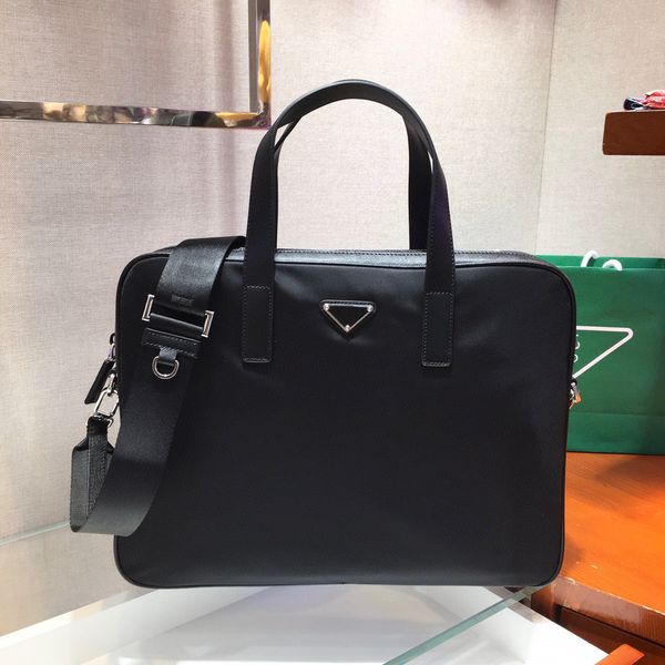 2ve368 new men's briefcase high-end custom quality handbag with nylon fabric and leather handle design functional interior compartment
2ve368 new men's briefcase high-end custom quality handbag with nylon fabric and leather handle design functional interior compartment