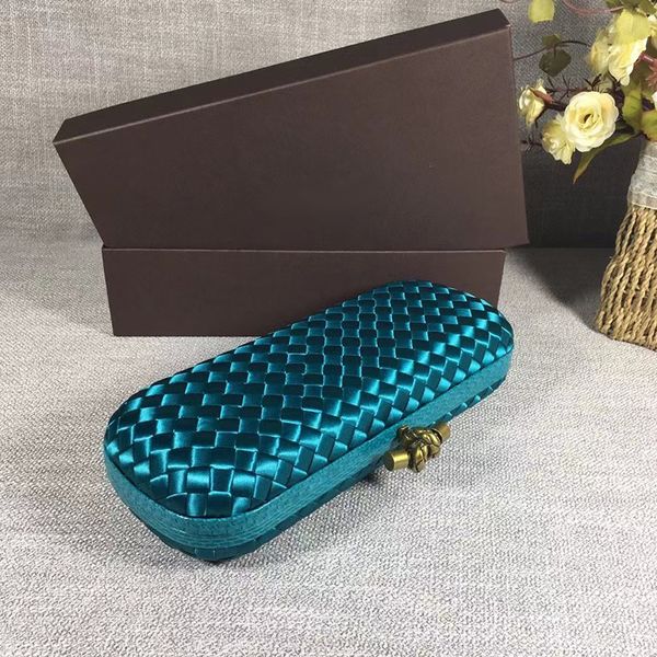 luxurys evening bags handbags fashion party clutch bag snakeskin woven gold plated leather patchwork silk mobile phone cosmetics wallet purs
luxurys evening bags handbags fashion party clutch bag snakeskin woven gold plated leather patchwork silk mobile phone cosmetics wallet purs