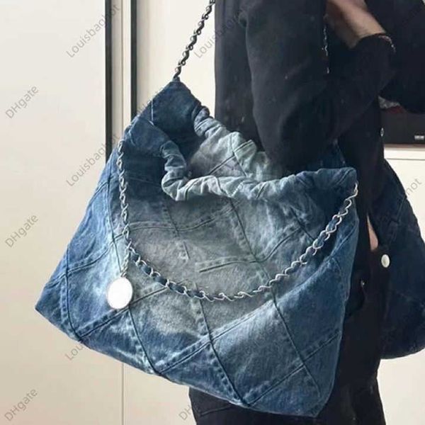 denim lingge chain small fragrance garbage bag with 23p tote bag medieval one shoulder large capacity shopping bag
denim lingge chain small fragrance garbage bag with 23p tote bag medieval one shoulder large capacity shopping bag