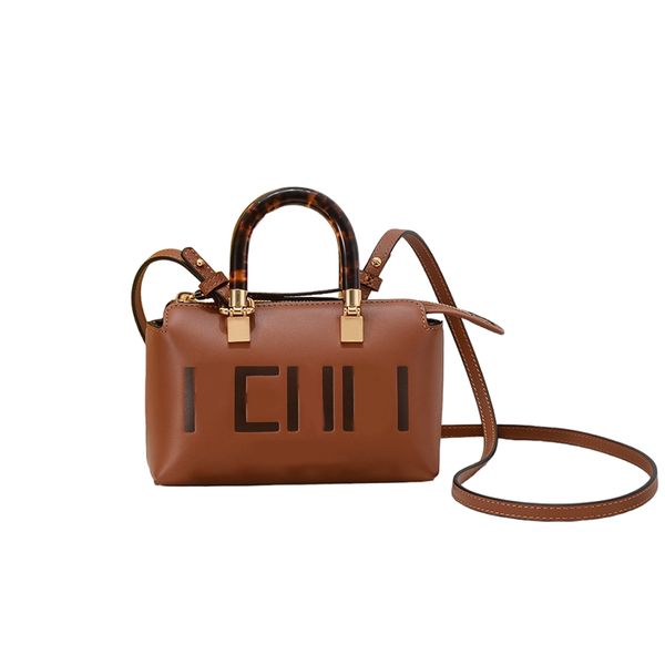 f* mirror quality totes new women designers shoulder totes bags handbag famous crossbody bag purses wallets female lady purse wallet tote ba
f* mirror quality totes new women designers shoulder totes bags handbag famous crossbody bag purses wallets female lady purse wallet tote ba