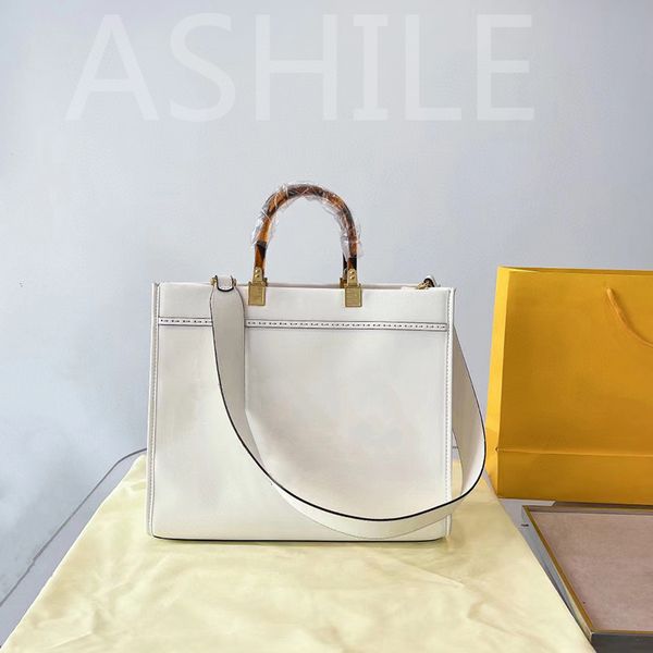 designer totes shoulder bags personality temperament hawksbill double handle minimalist atmosphere women tote
designer totes shoulder bags personality temperament hawksbill double handle minimalist atmosphere women tote