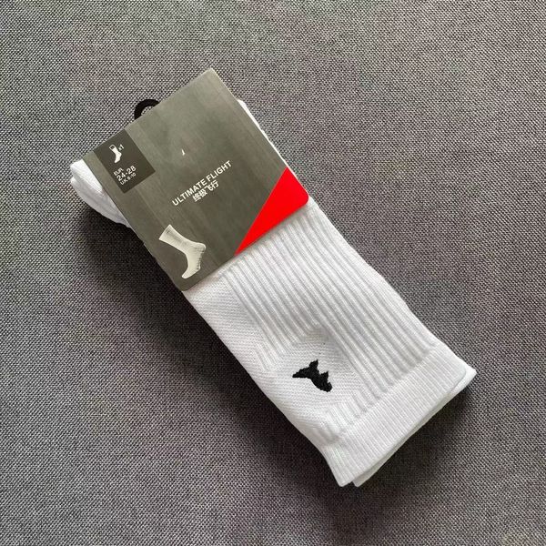 23ss designer man basketball socks flight tube sports socks men's embroidered thick towel bottom stockings breathable sweat absorbing s, Black
23ss designer man basketball socks flight tube sports socks men's embroidered thick towel bottom stockings breathable sweat absorbing s, Black